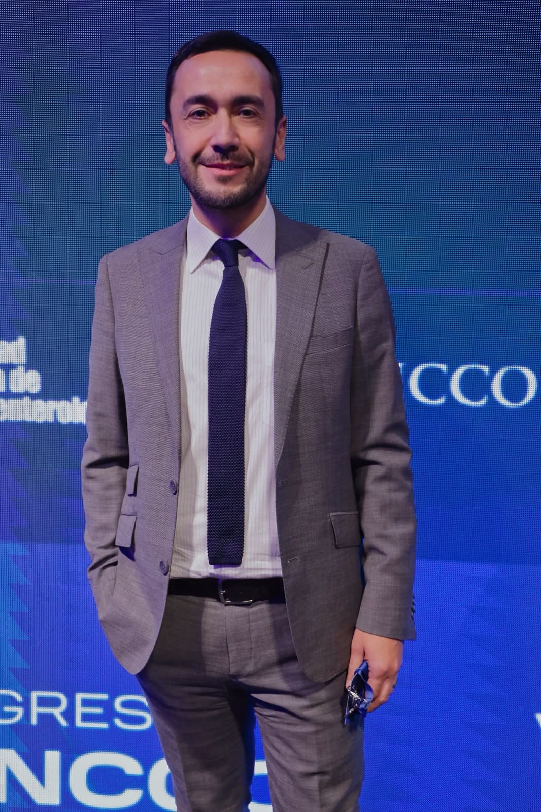 Dr. Gonzalo Pizarro